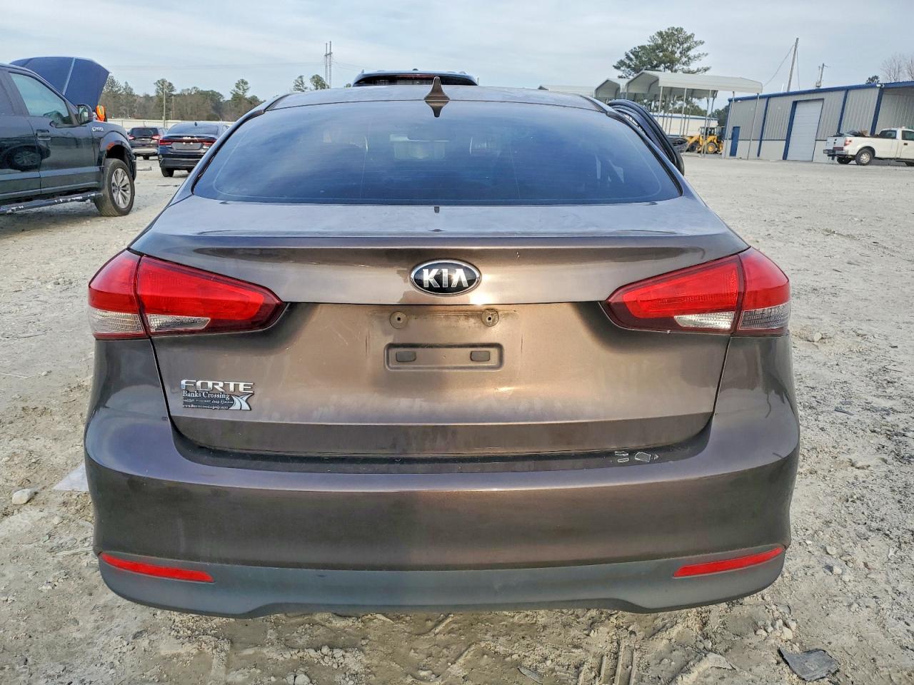 2017 KIA FORTE LX photo 6