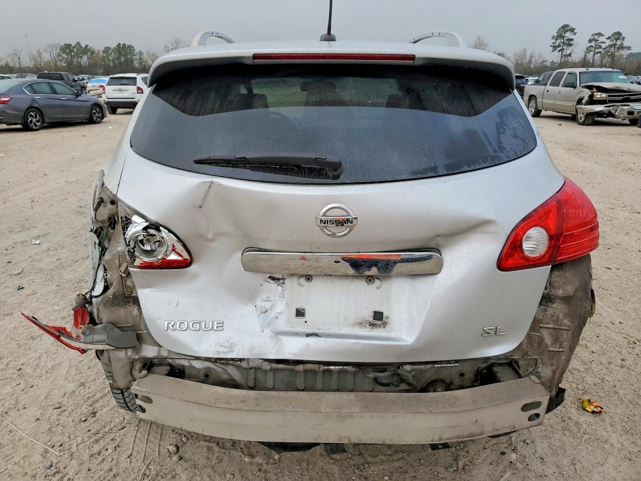 2011 NISSAN ROGUE S photo 6