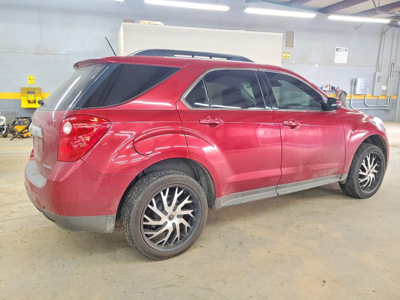 2015 CHEVROLET EQUINOX LT photo 3