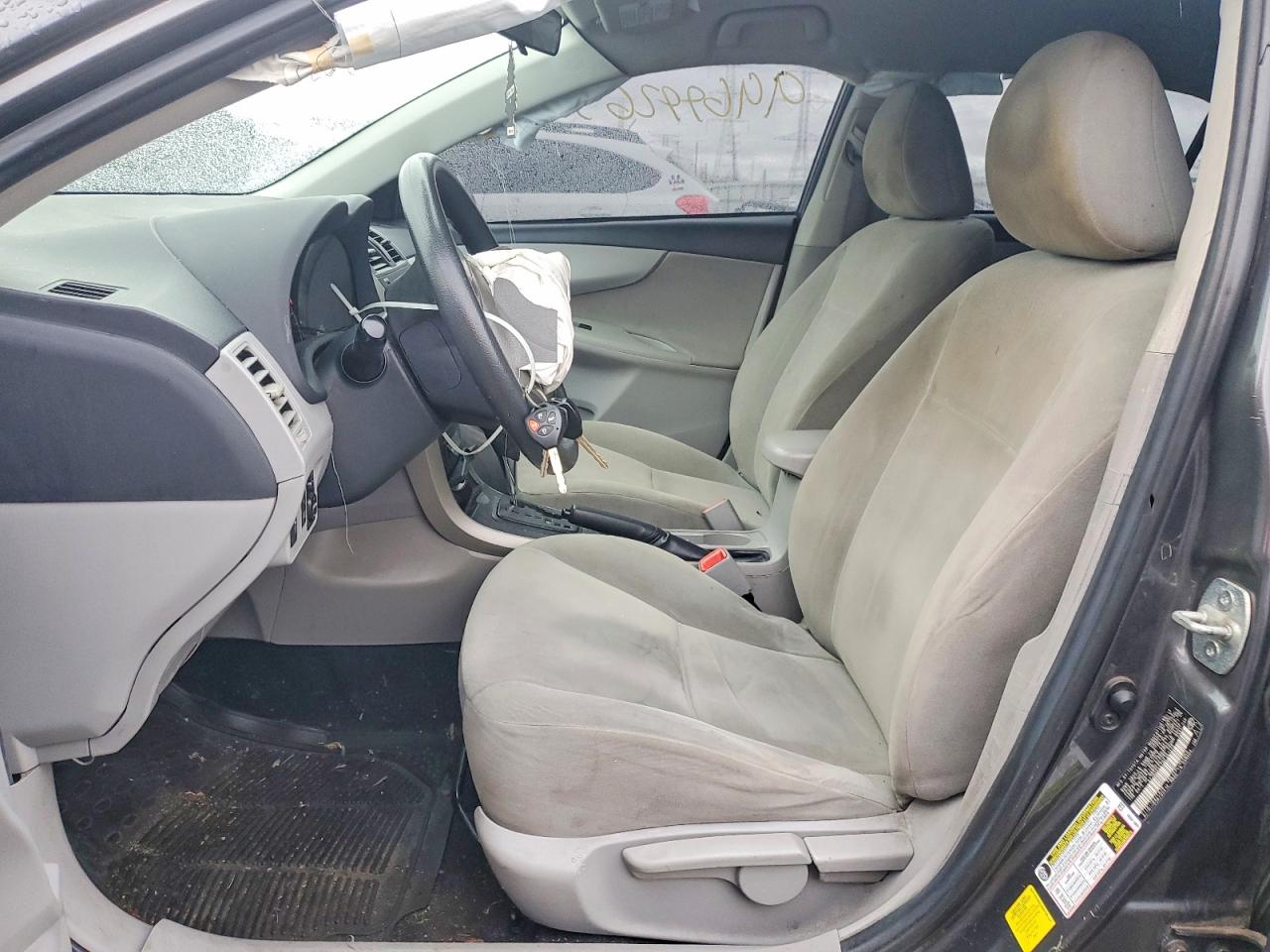 2013 TOYOTA COROLLA BASE photo 7