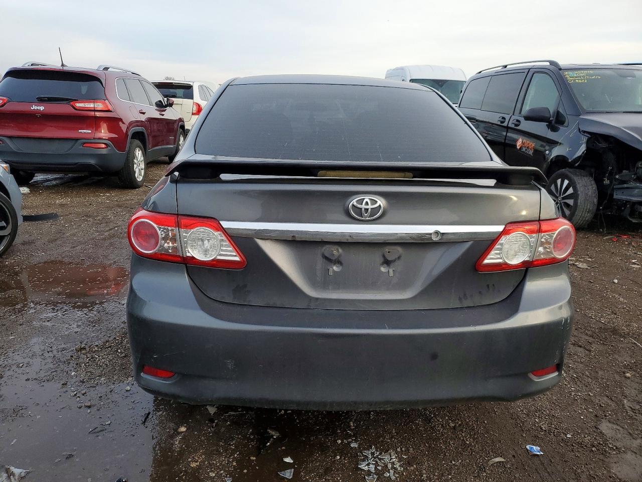 2013 TOYOTA COROLLA BASE photo 6