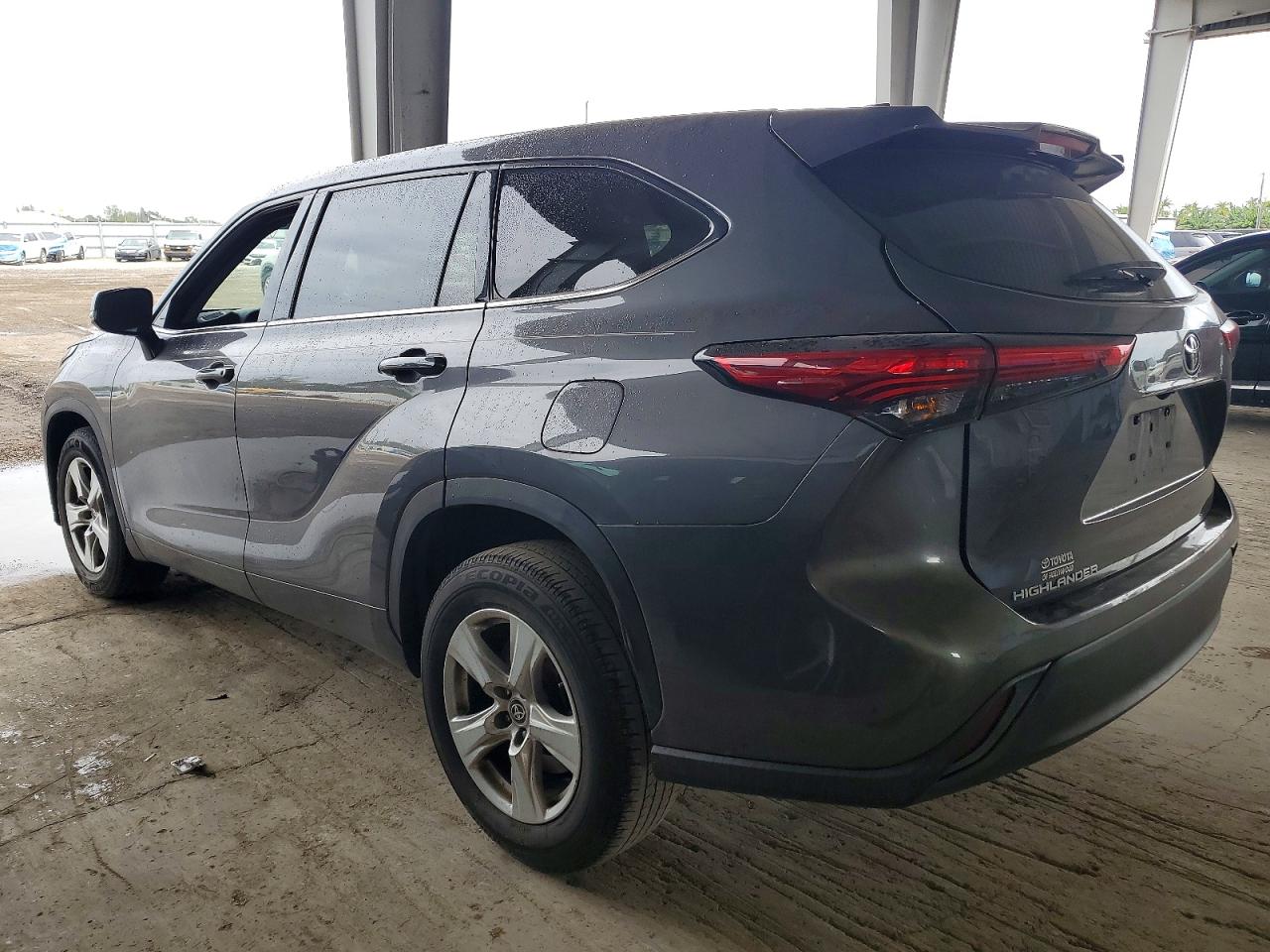 2021 TOYOTA HIGHLANDER L photo 2