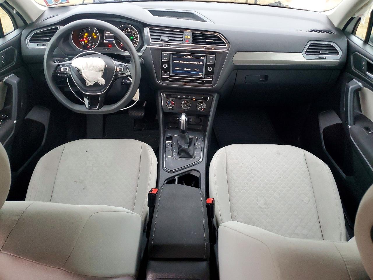 2020 VOLKSWAGEN TIGUAN S photo 8