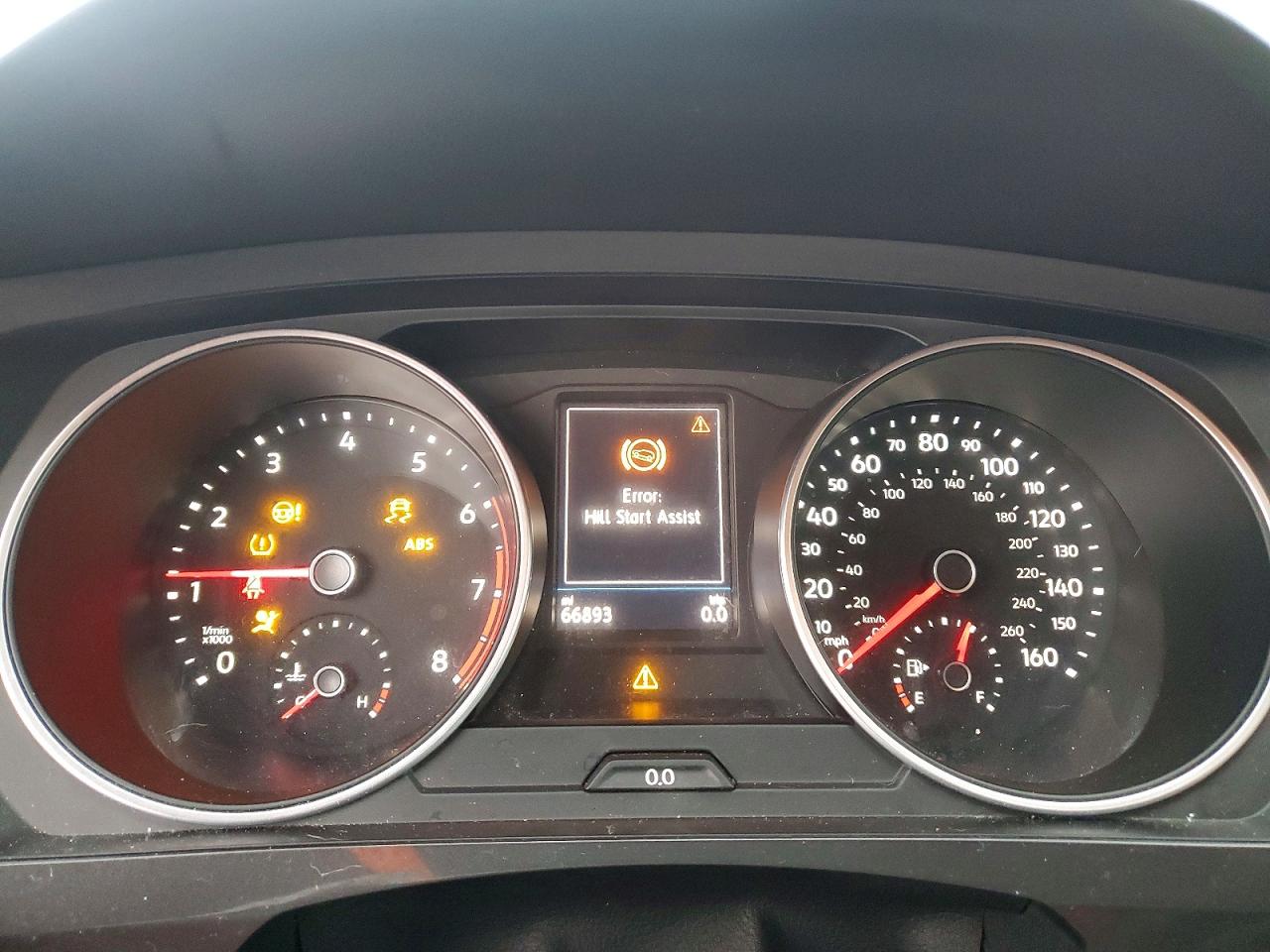 2020 VOLKSWAGEN TIGUAN S photo 9