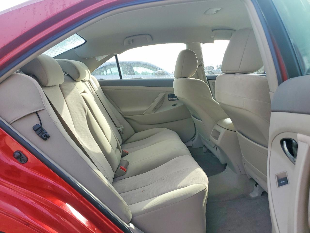2011 TOYOTA CAMRY BASE photo 10