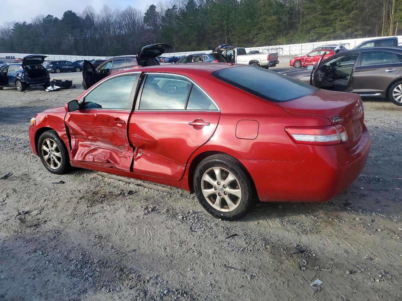 2011 TOYOTA CAMRY BASE photo 2