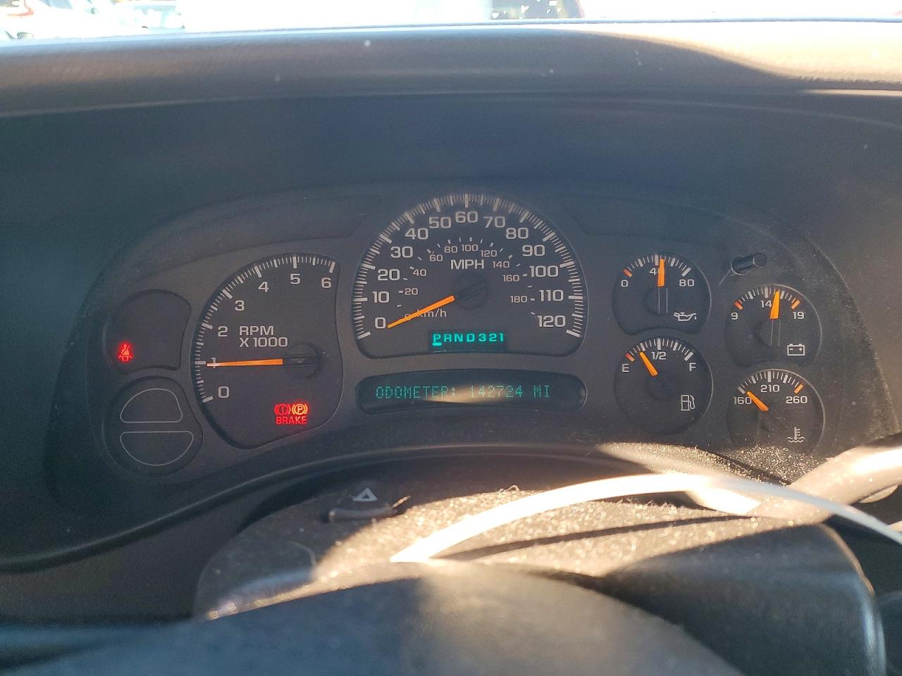 2004 GMC NEW SIERRA K1500 photo 9