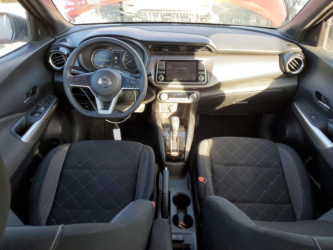 2020 NISSAN KICKS SV photo 8
