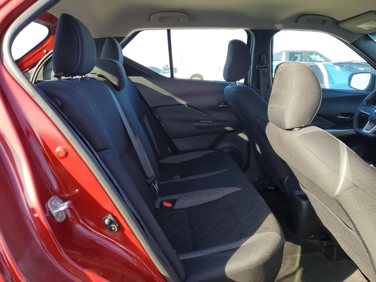 2020 NISSAN KICKS SV photo 10