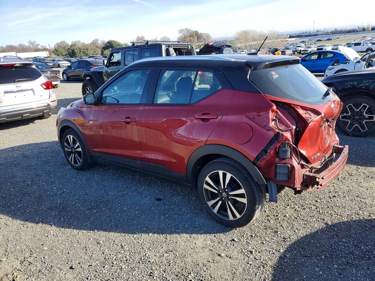 2020 NISSAN KICKS SV photo 2