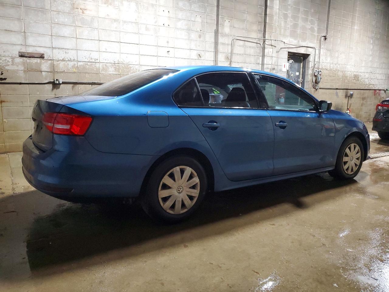 2015 VOLKSWAGEN JETTA BASE photo 3