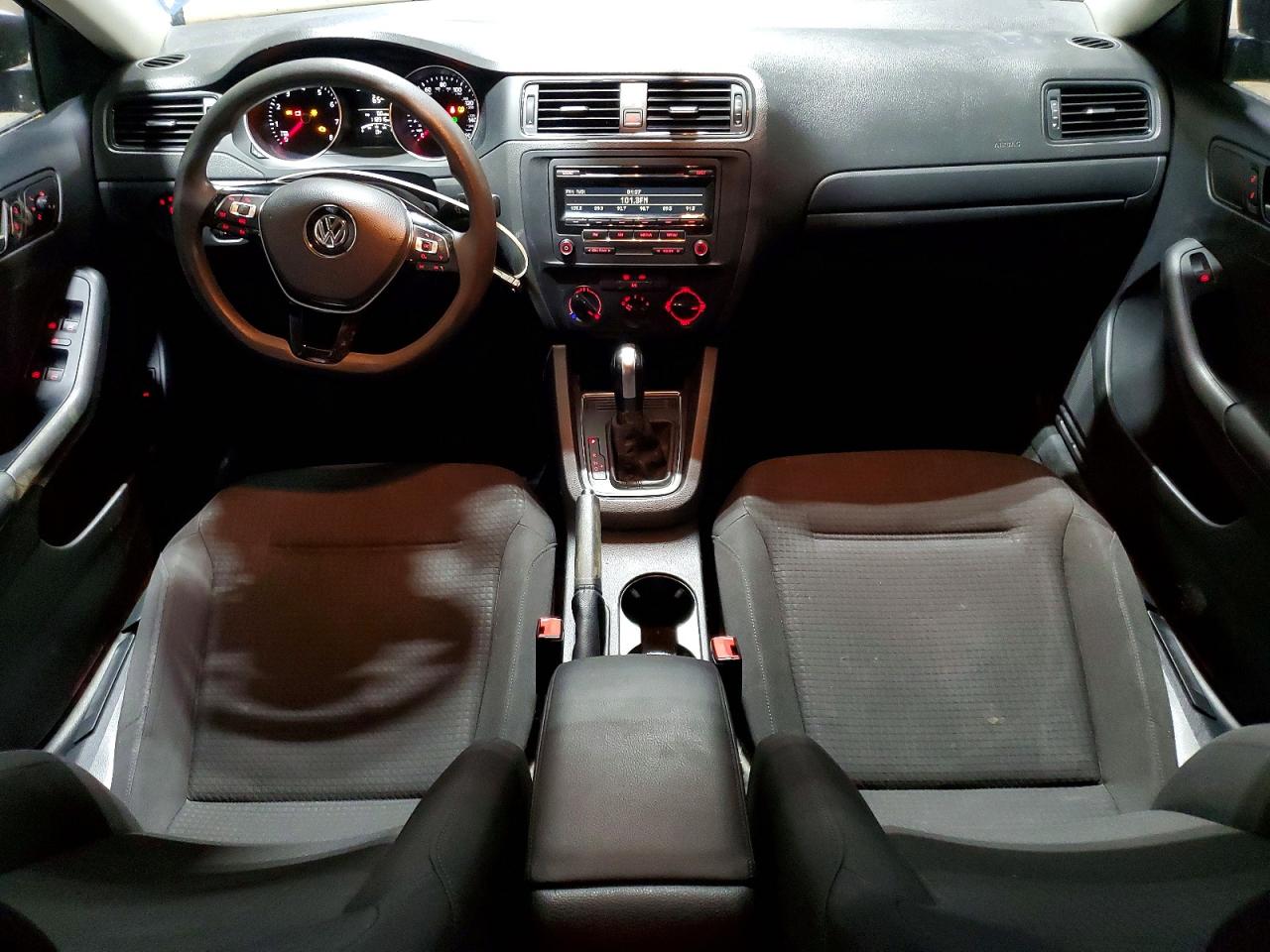 2015 VOLKSWAGEN JETTA BASE photo 8