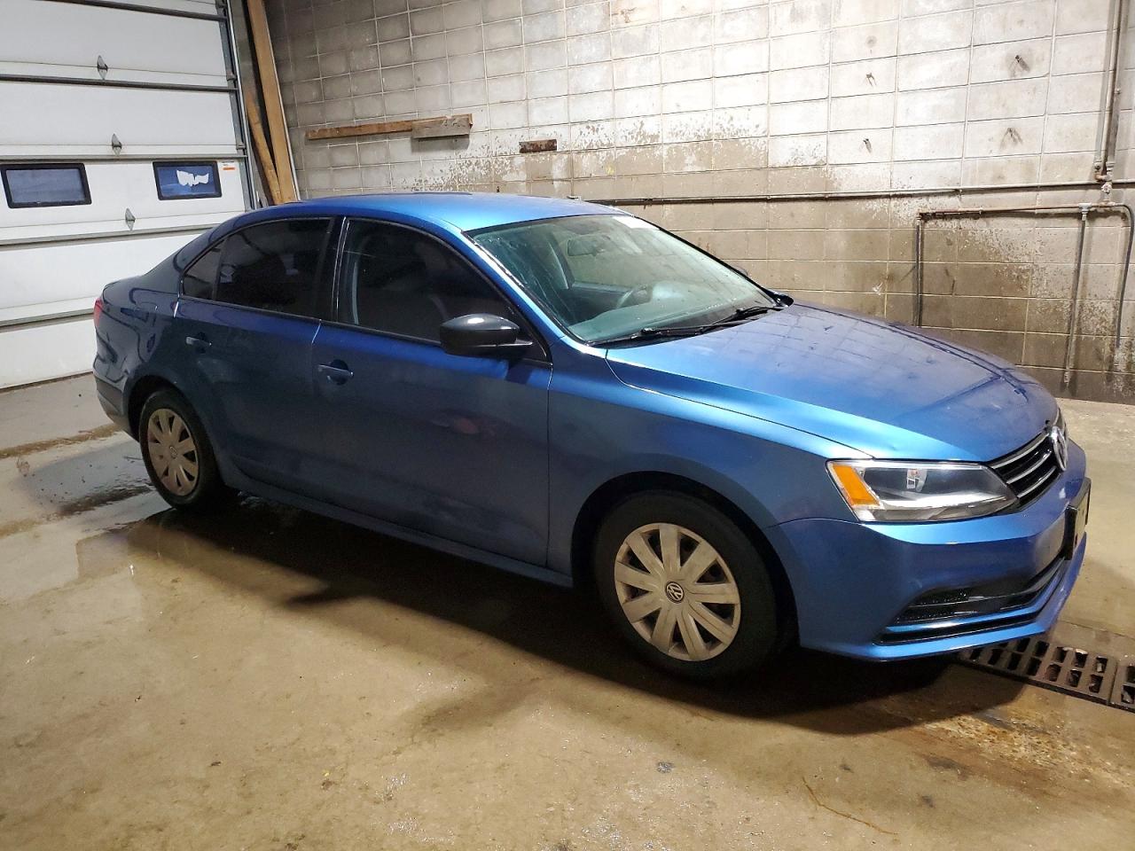 2015 VOLKSWAGEN JETTA BASE photo 4