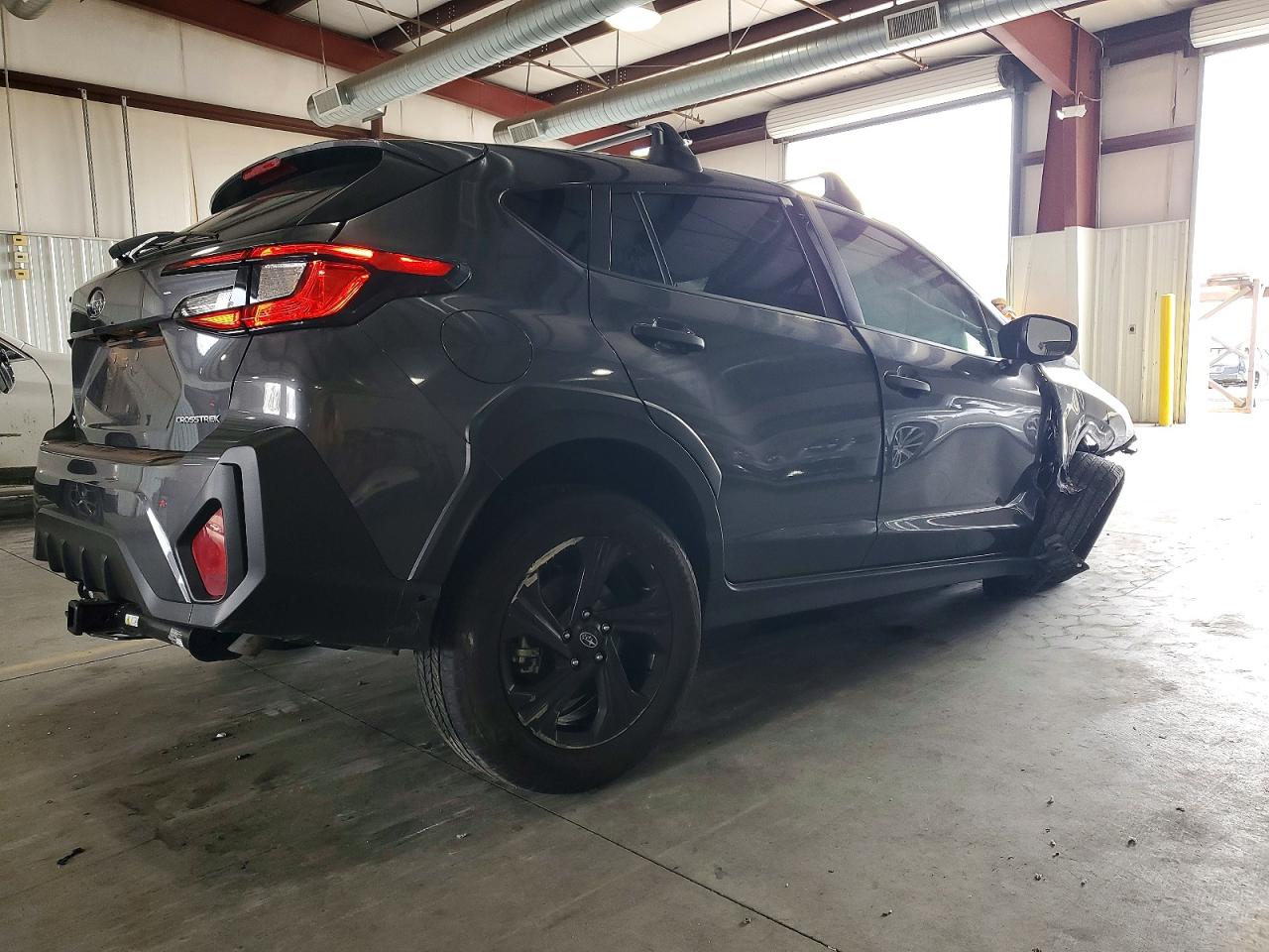 2024 SUBARU CROSSTREK photo 3