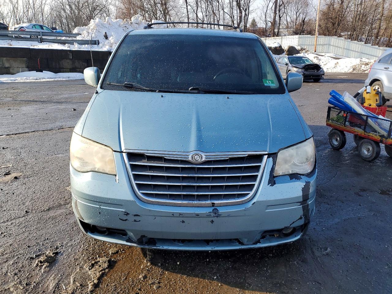 2010 CHRYSLER TOWN & COUNTRY TOURING photo 5