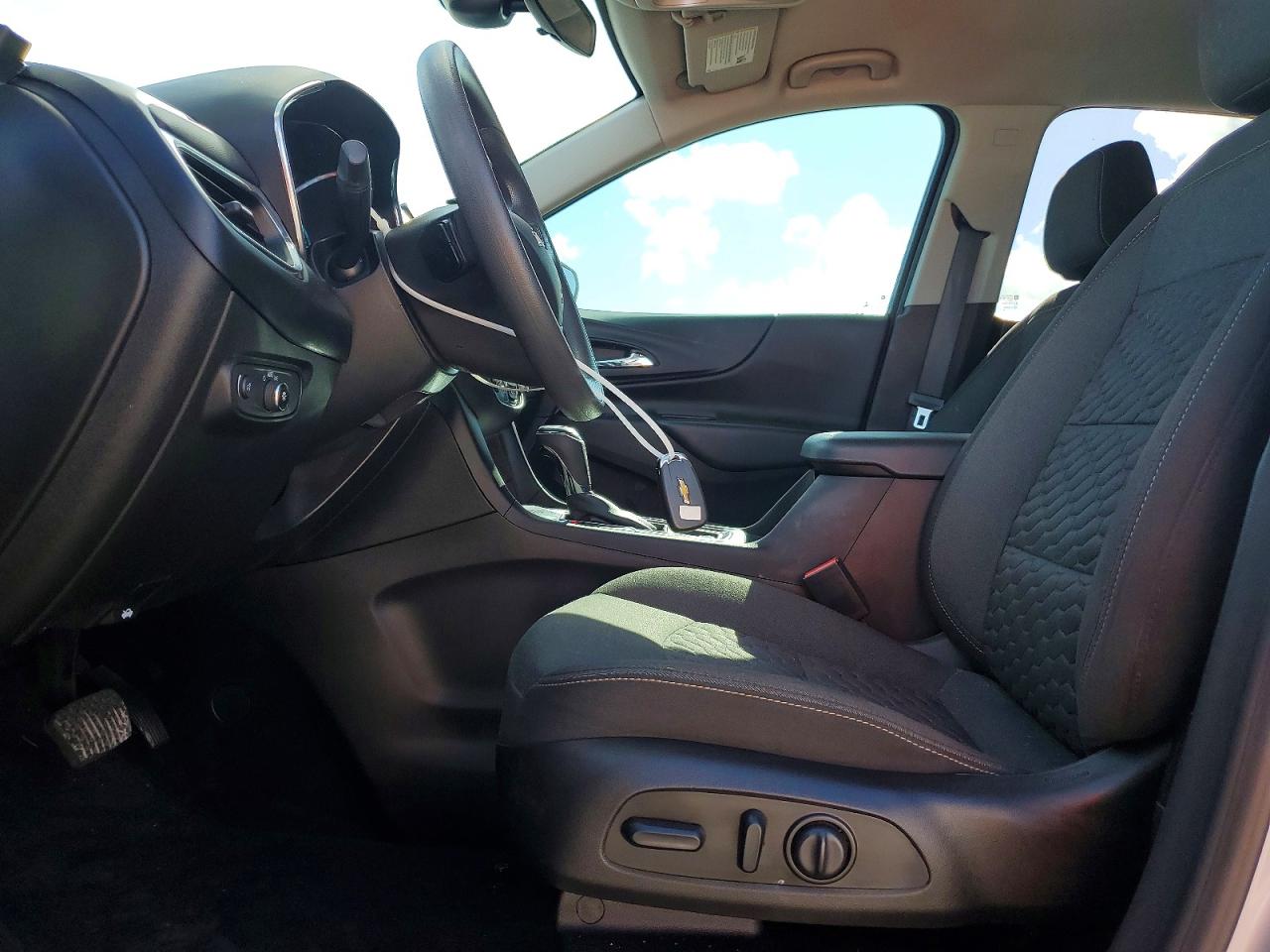 2021 CHEVROLET EQUINOX LT photo 7