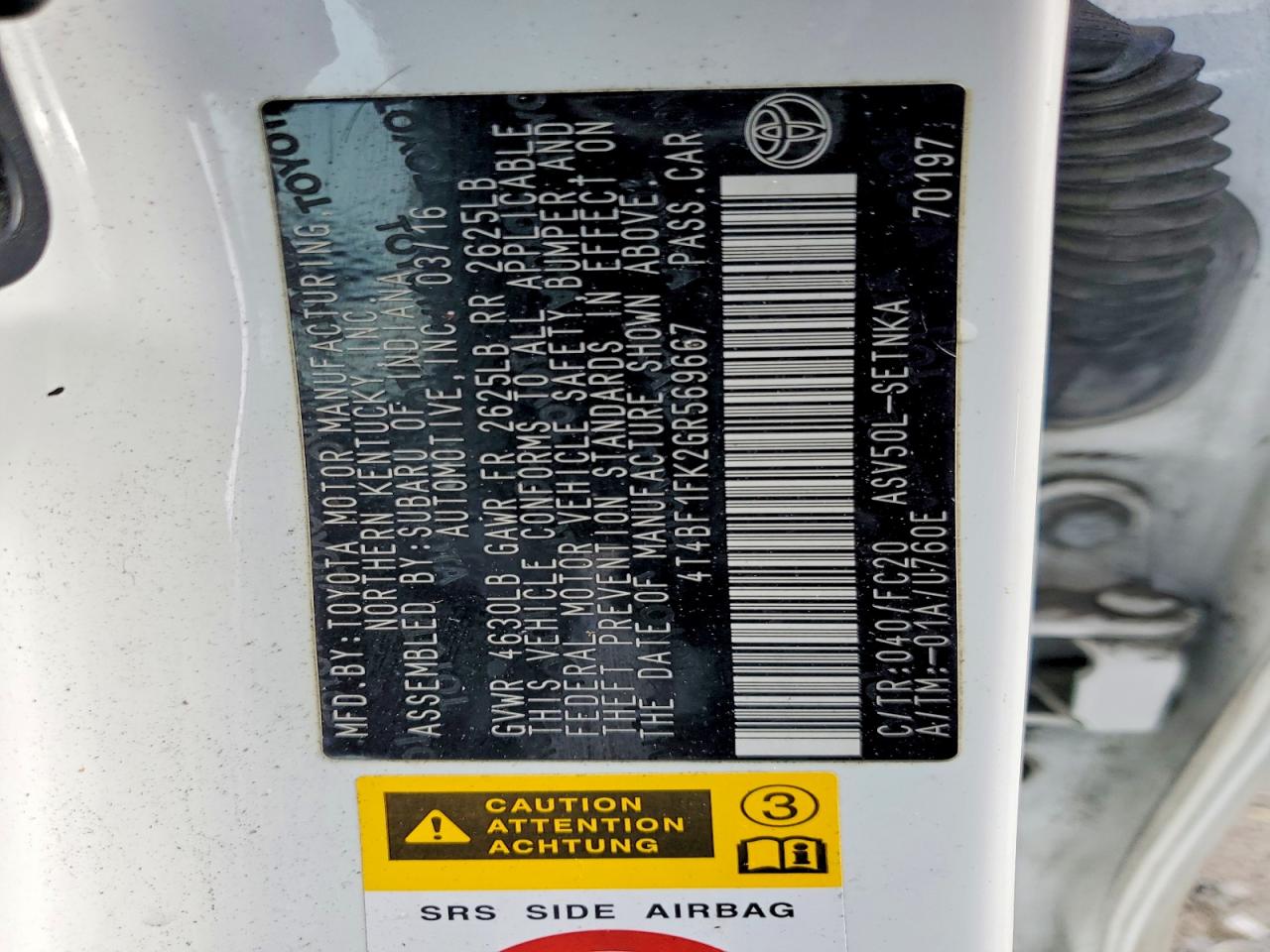 2016 TOYOTA CAMRY LE photo 23