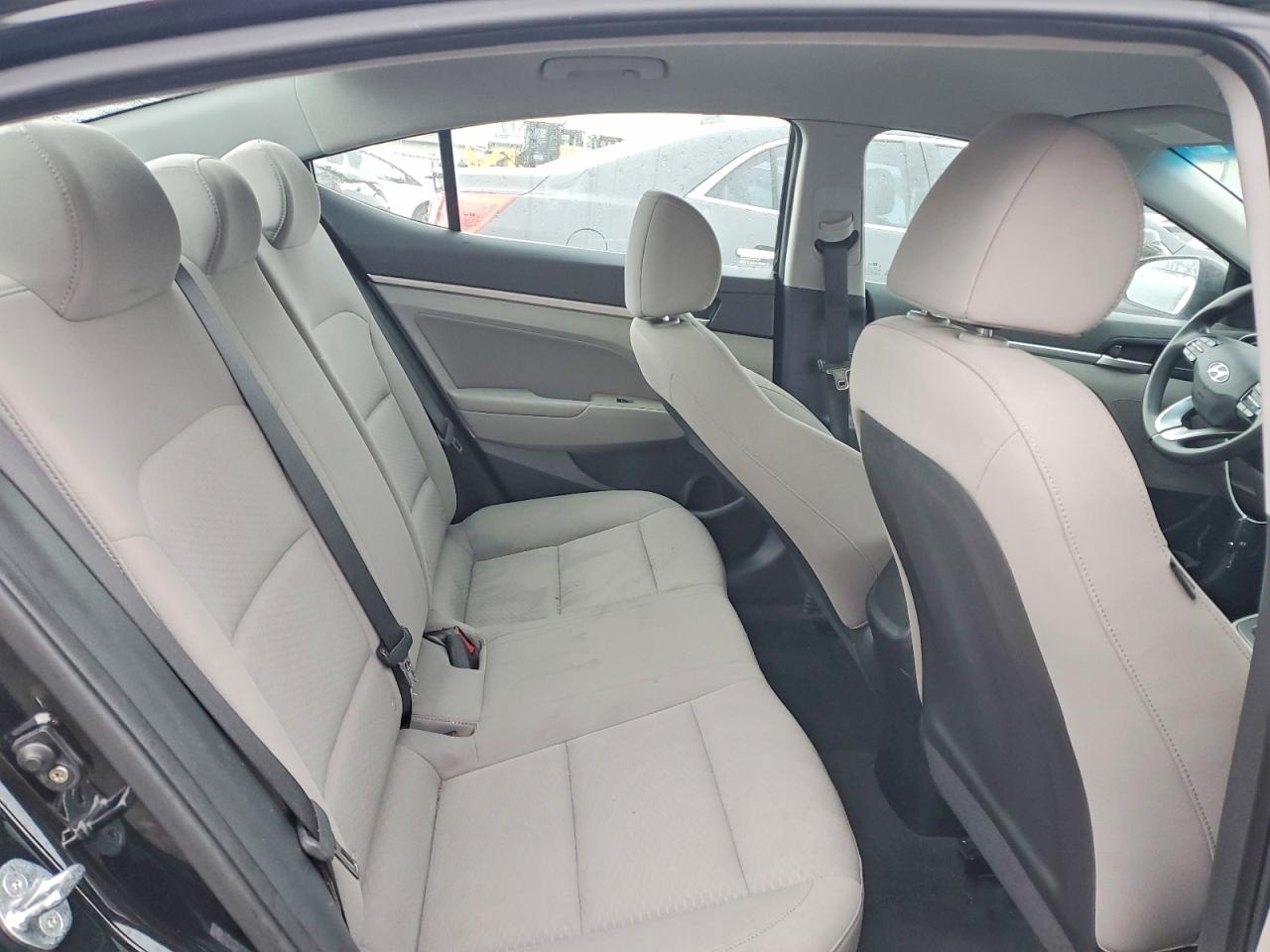 2019 HYUNDAI ELANTRA SEL photo 10