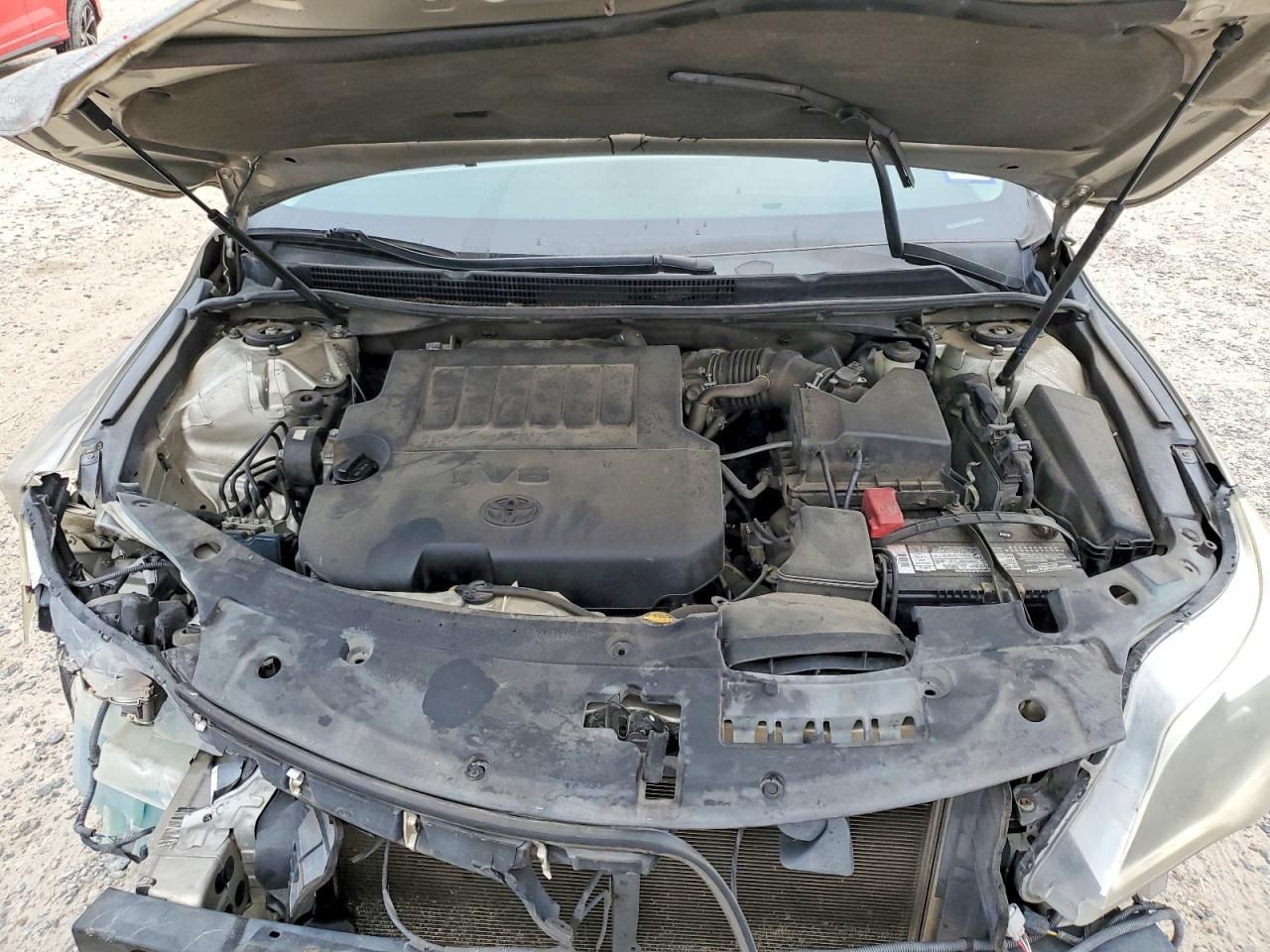 2013 TOYOTA AVALON BASE photo 11