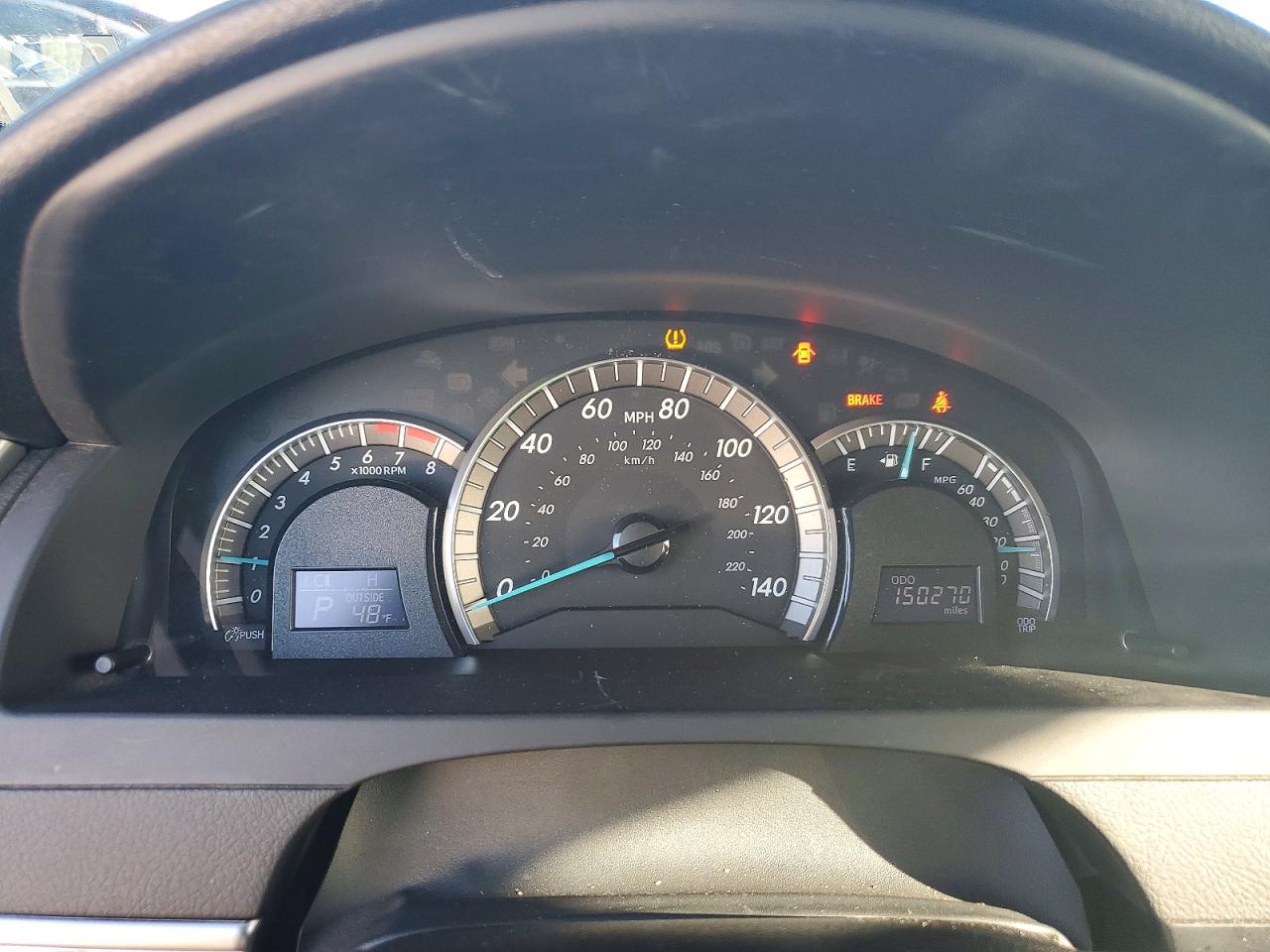 2013 TOYOTA CAMRY L photo 9