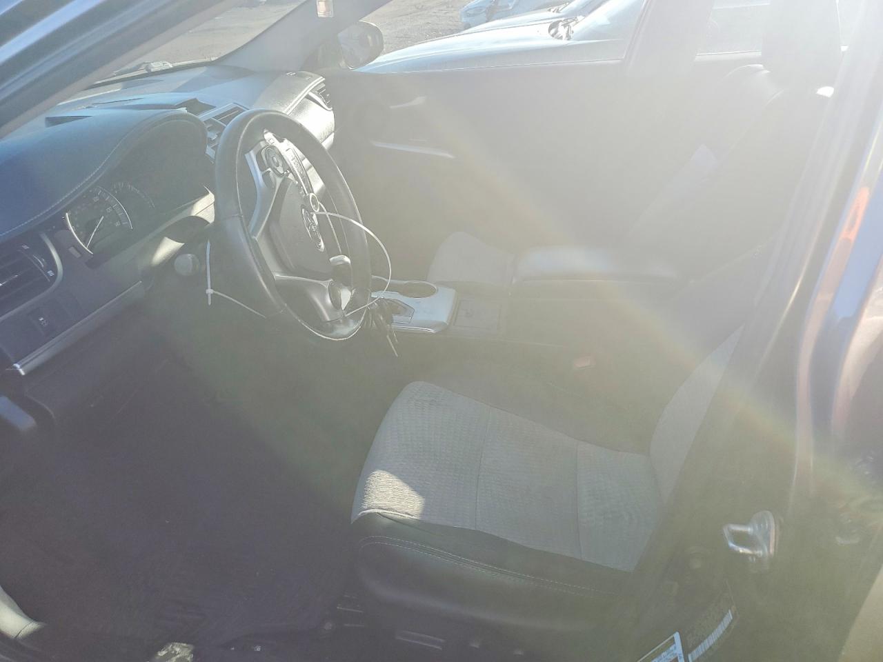 2013 TOYOTA CAMRY L photo 7