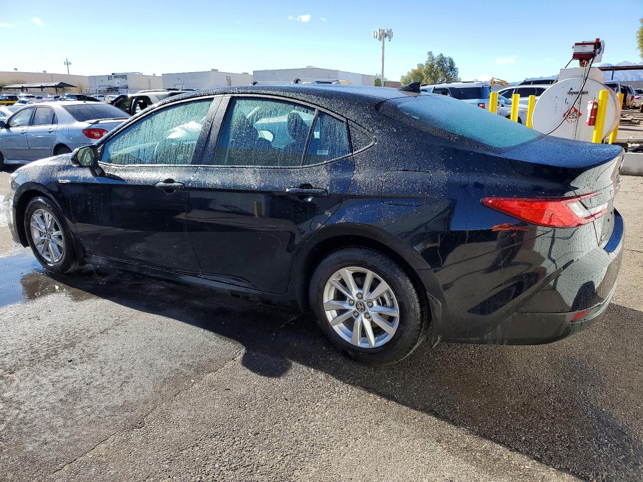 2025 TOYOTA CAMRY XSE photo 2