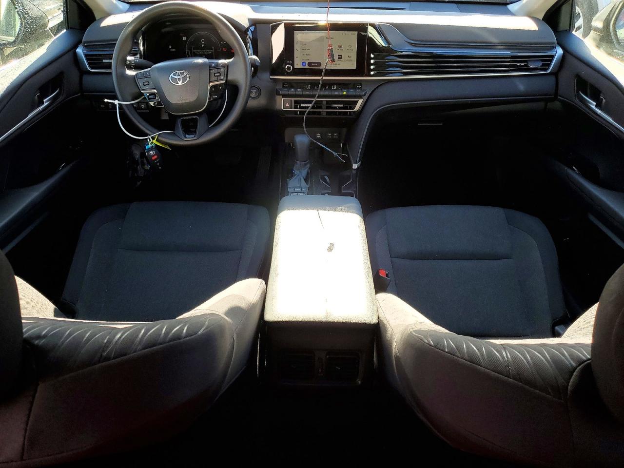 2025 TOYOTA CAMRY XSE photo 8