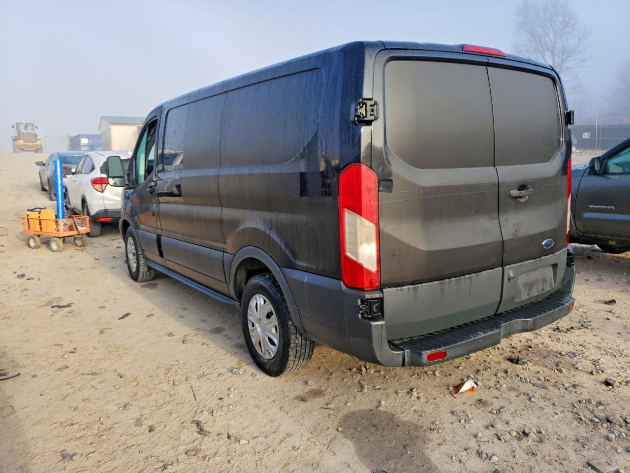 2017 FORD TRANSIT T-150 photo 2