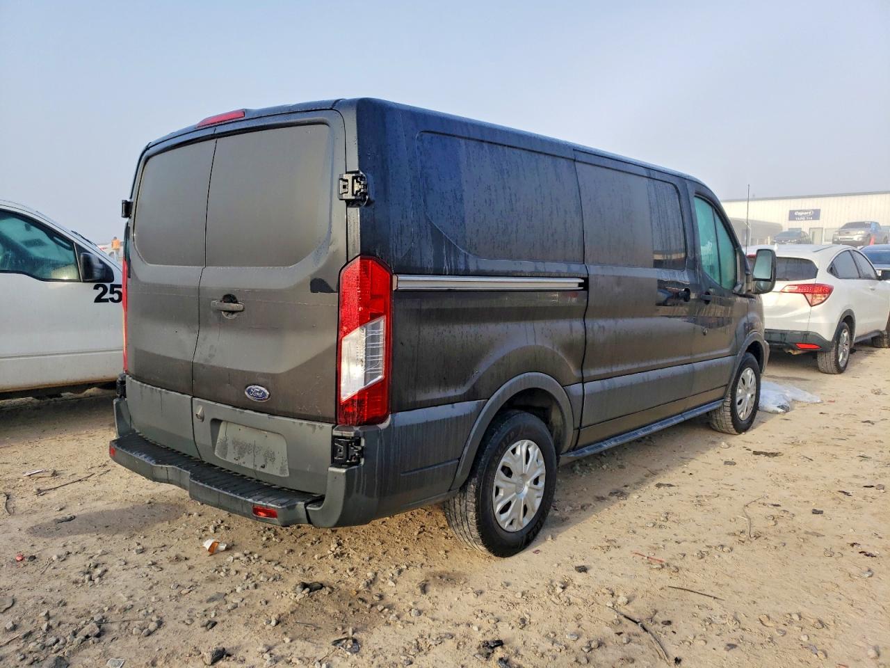 2017 FORD TRANSIT T-150 photo 3