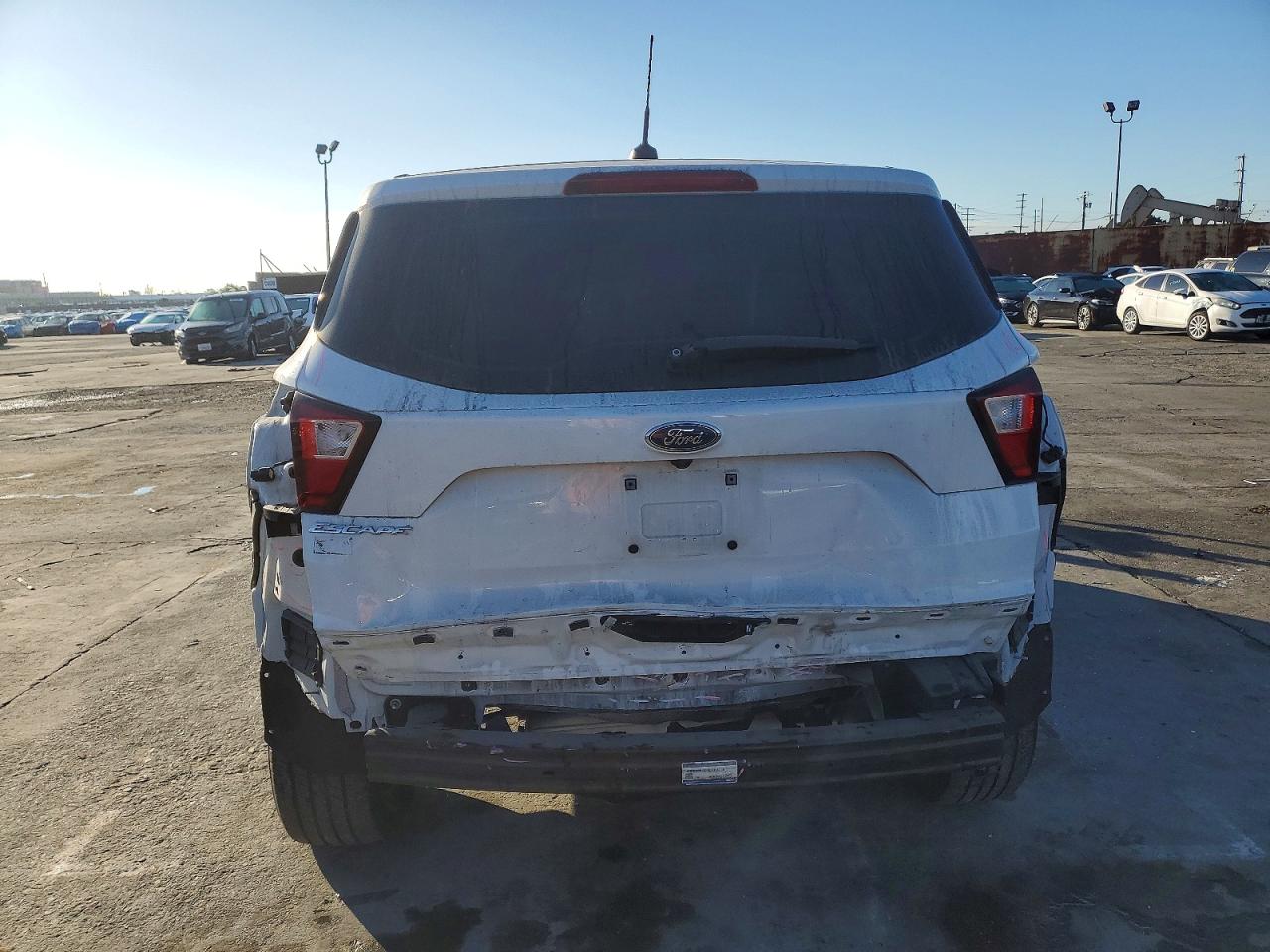2019 FORD ESCAPE S photo 6
