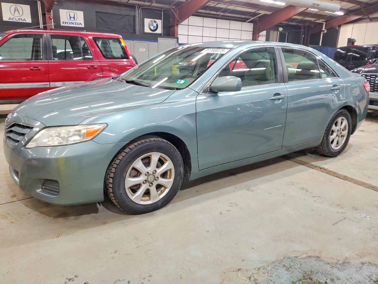 2011 TOYOTA CAMRY