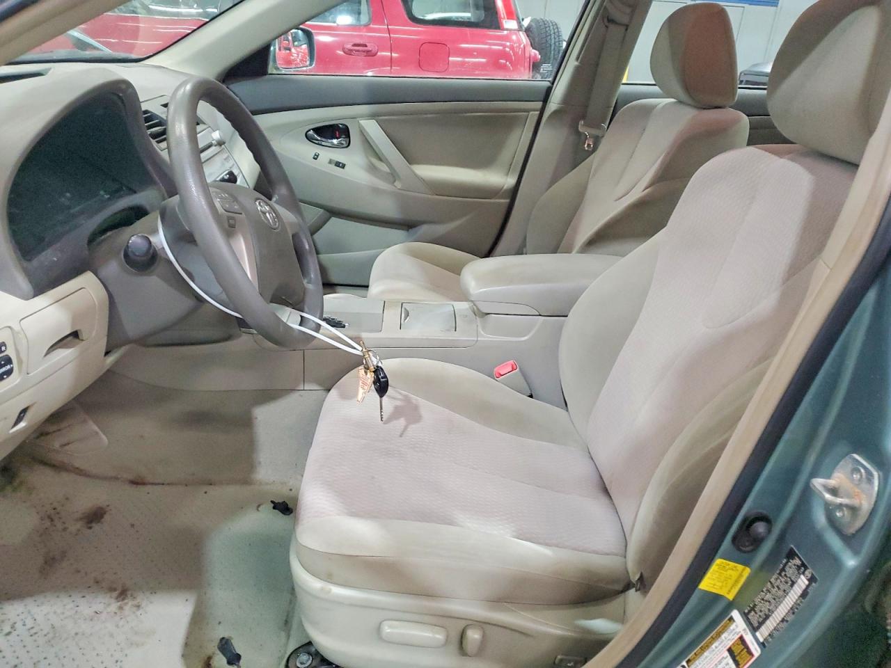 2011 TOYOTA CAMRY BASE photo 7