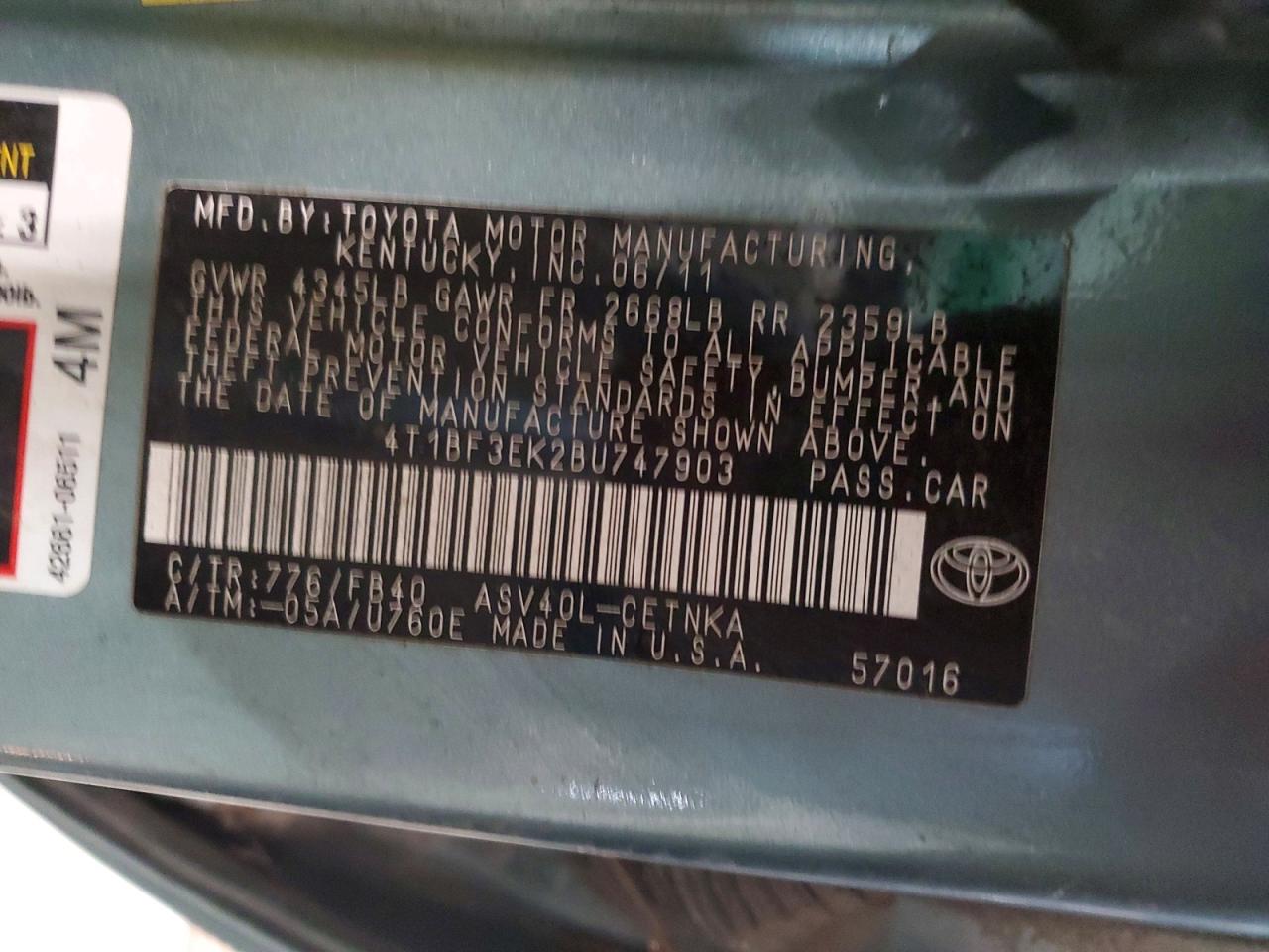 2011 TOYOTA CAMRY BASE photo 12
