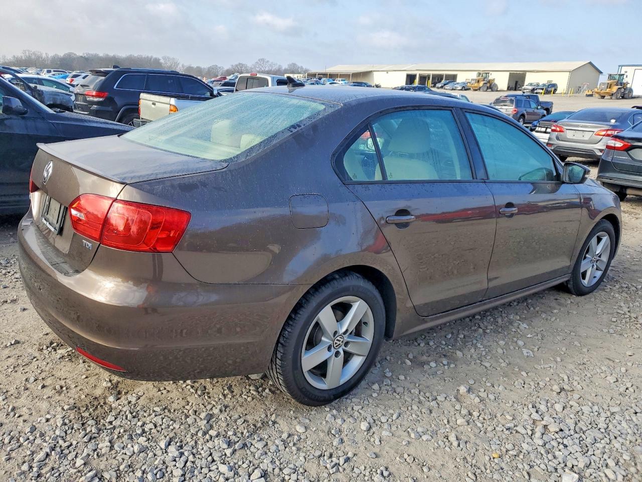 2012 VOLKSWAGEN JETTA TDI photo 3