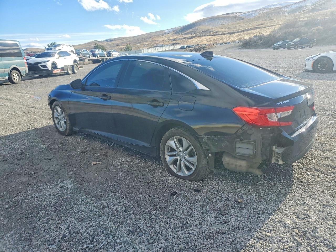 2018 HONDA ACCORD LX photo 2