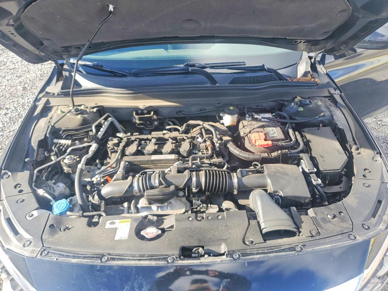2018 HONDA ACCORD LX photo 11
