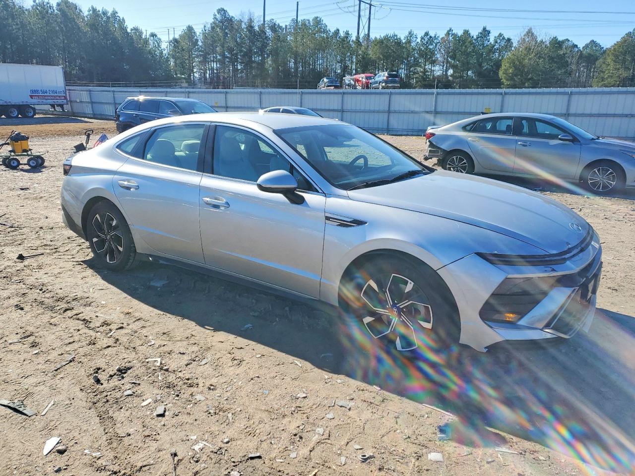 2025 HYUNDAI SONATA SEL photo 4
