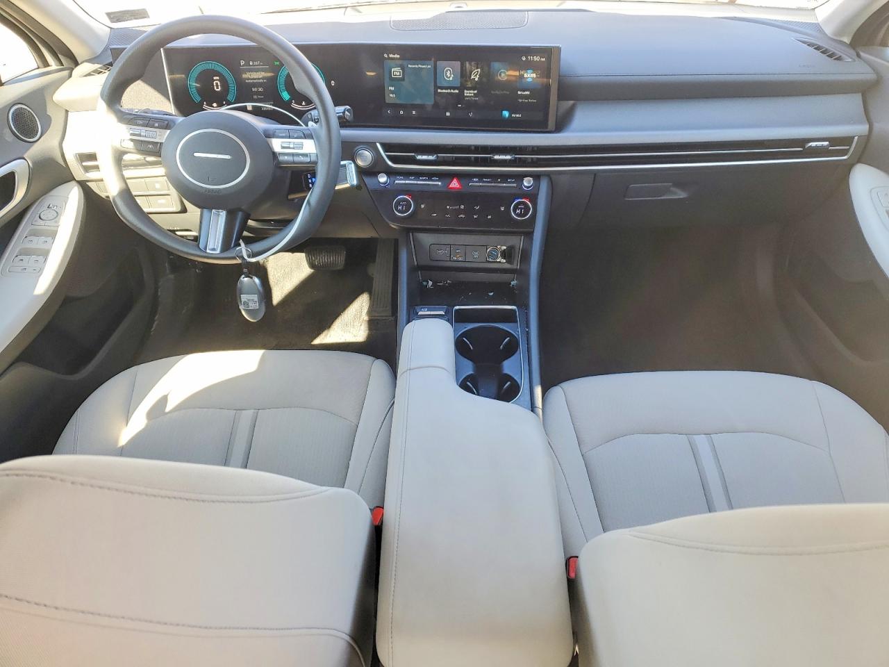 2025 HYUNDAI SONATA SEL photo 8