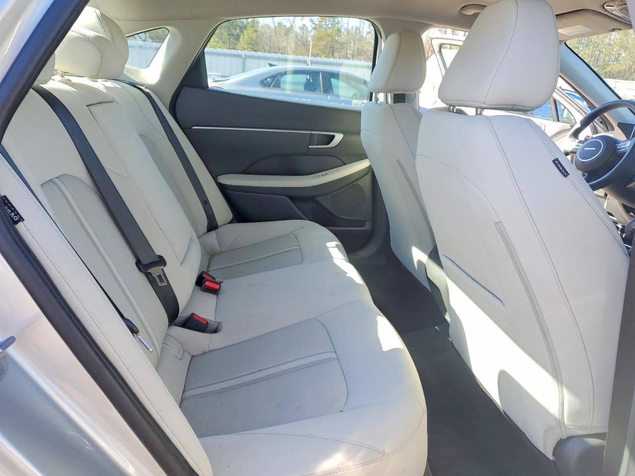 2025 HYUNDAI SONATA SEL photo 10