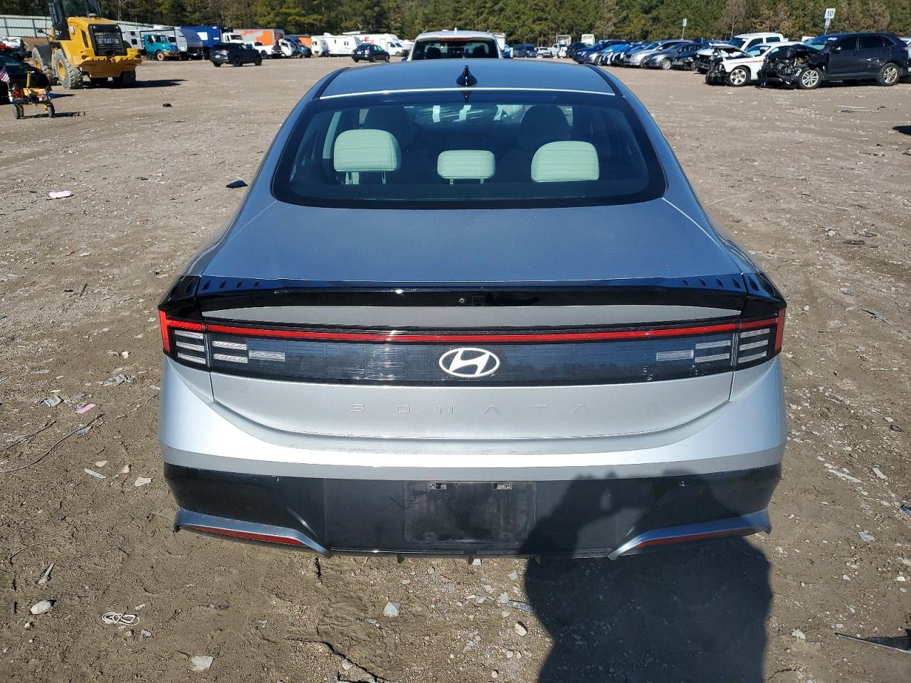 2025 HYUNDAI SONATA SEL photo 6
