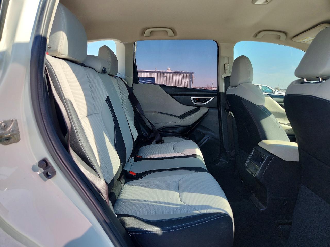2022 SUBARU FORESTER photo 10