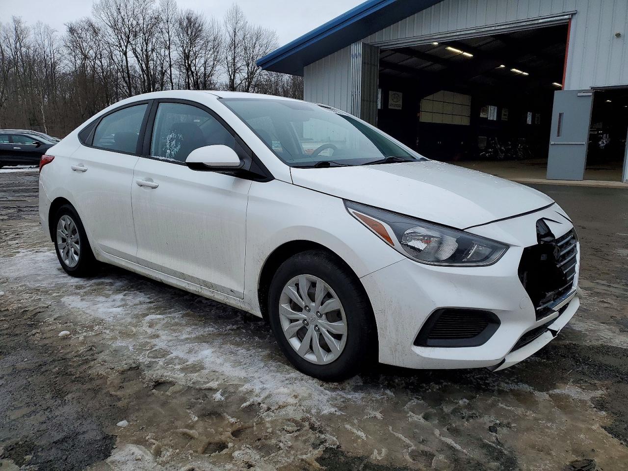 2019 HYUNDAI ACCENT SE photo 4