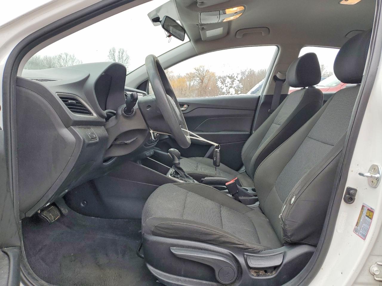 2019 HYUNDAI ACCENT SE photo 7