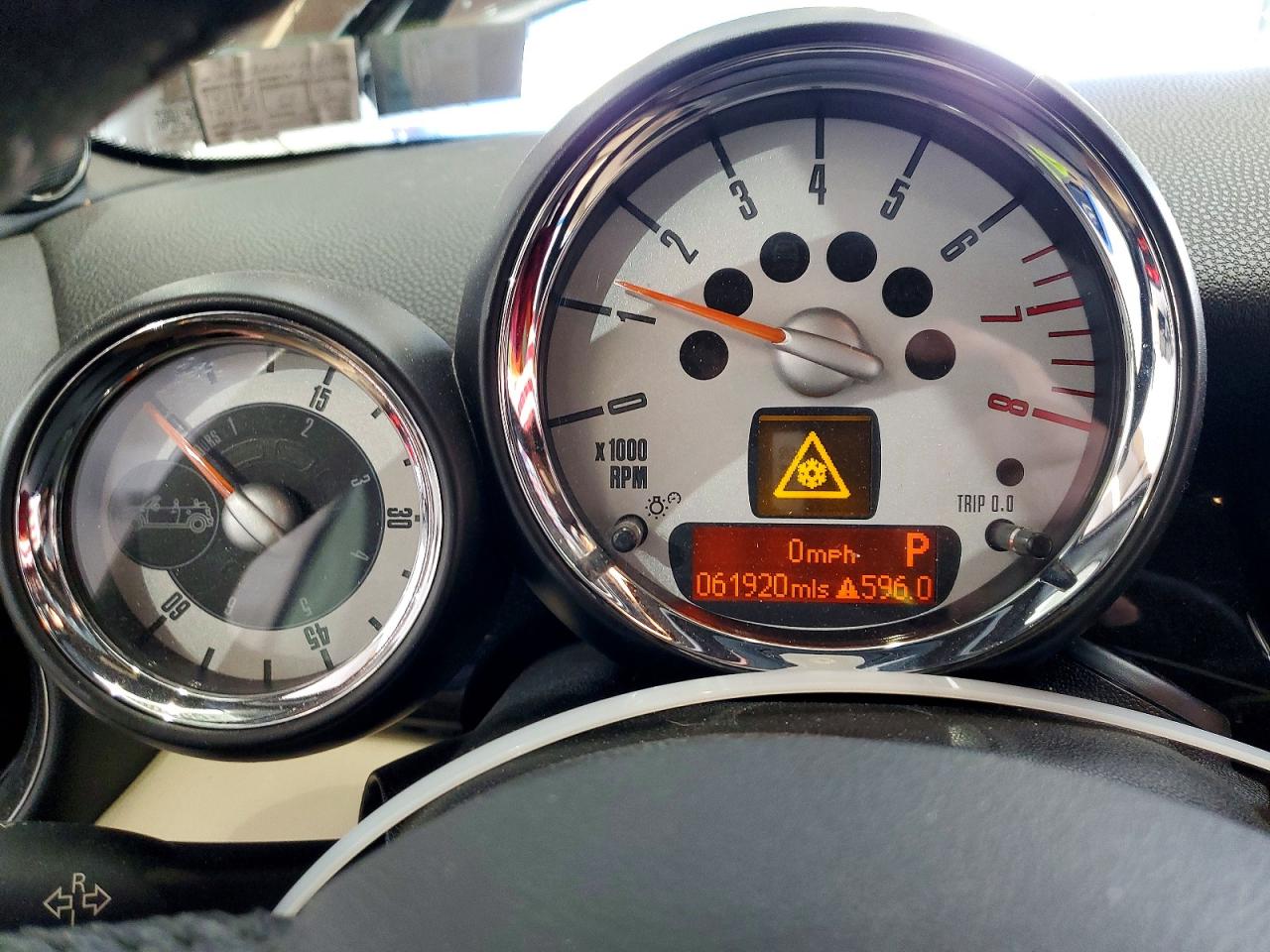 2011 MINI COOPER photo 9