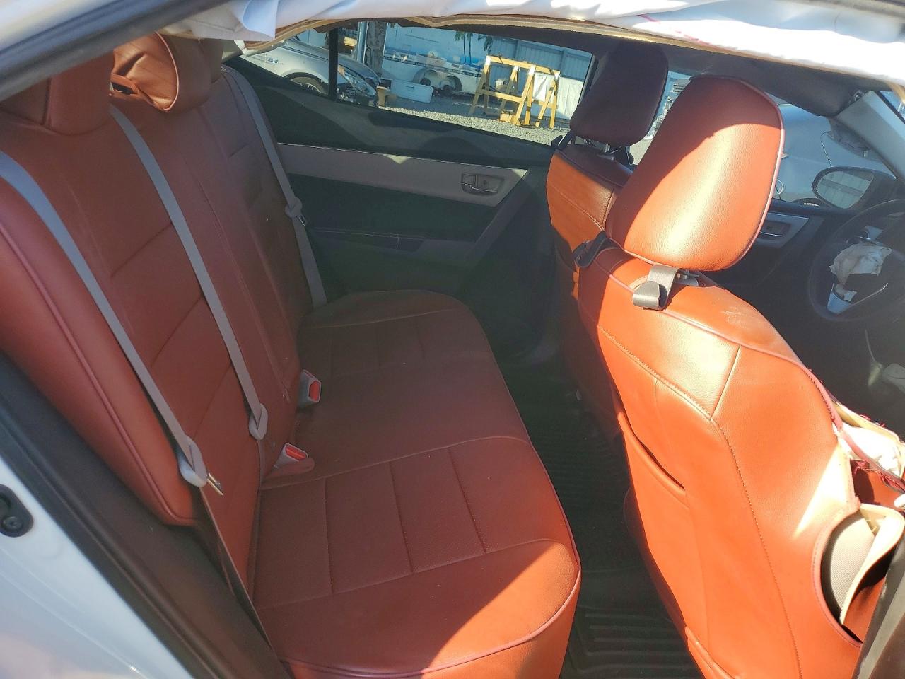 2018 TOYOTA COROLLA L photo 10