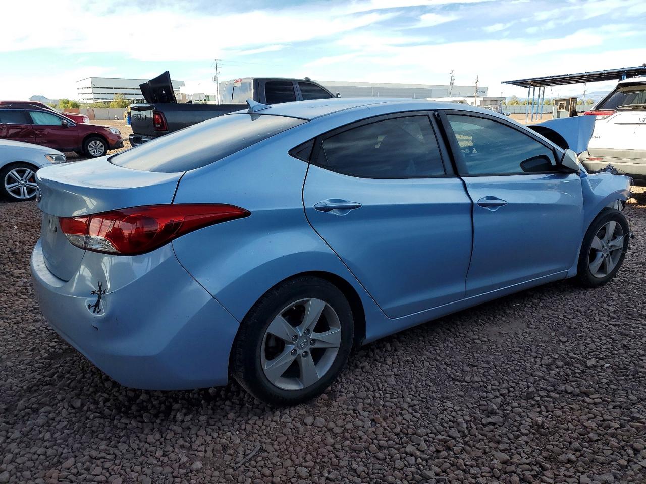 2013 HYUNDAI ELANTRA GLS photo 3