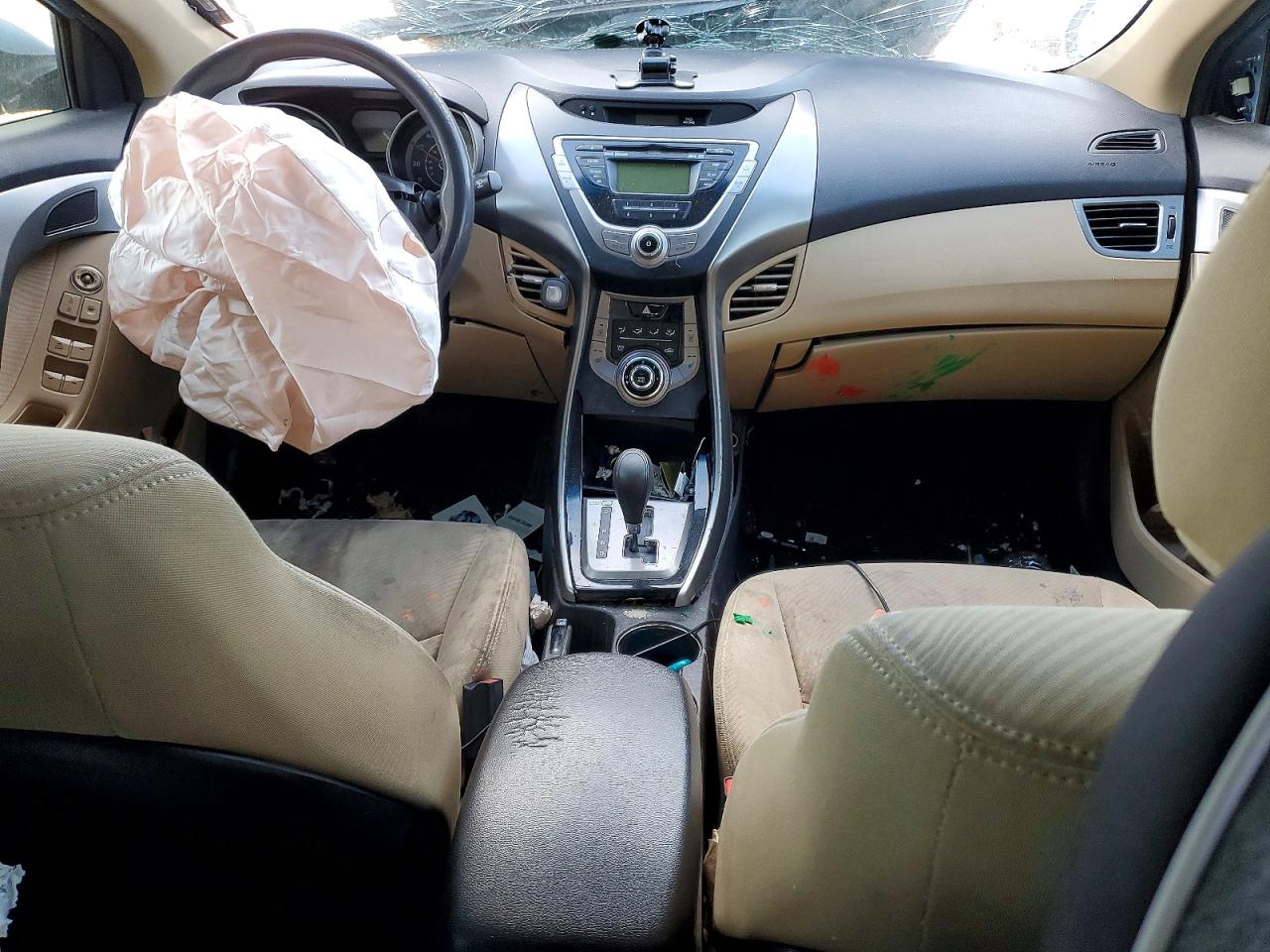 2013 HYUNDAI ELANTRA GLS photo 8