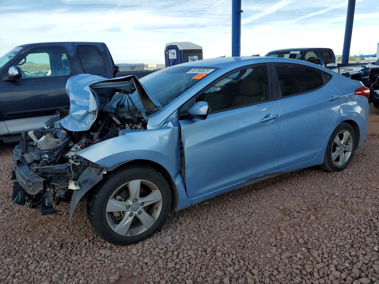 2013 HYUNDAI ELANTRA