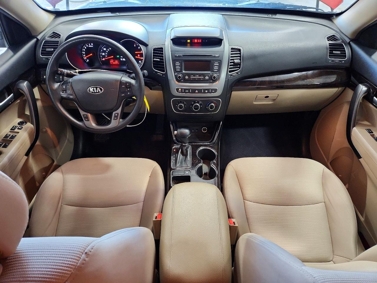 2014 KIA SORENTO LX photo 8