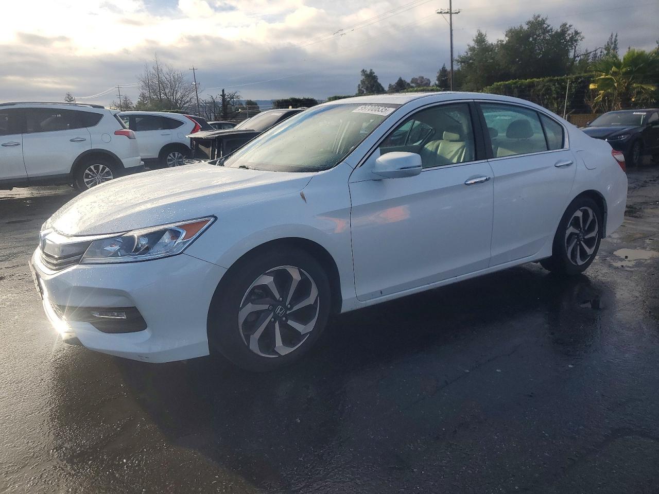 2016 HONDA ACCORD